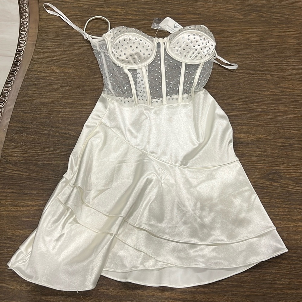 Windsor NWT White Satin Mini Dress